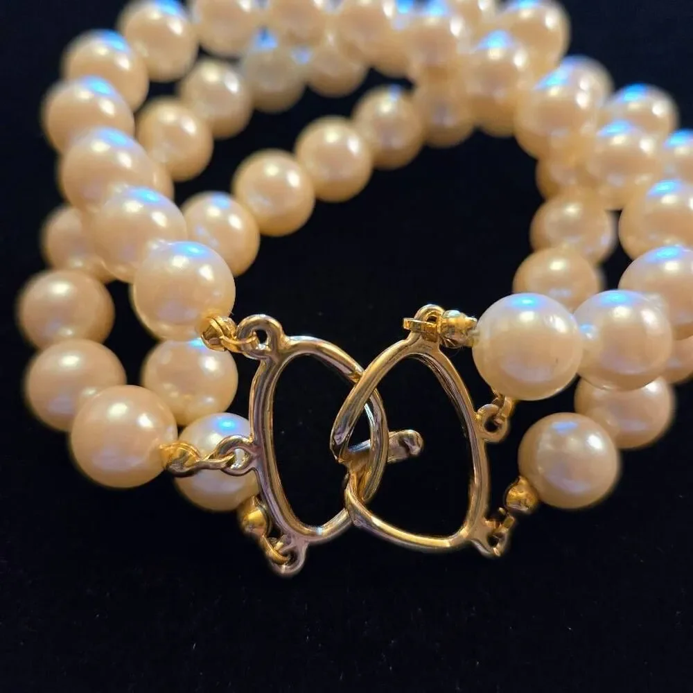 3 strand Pearl Bracelet Gold Clasp Ivory